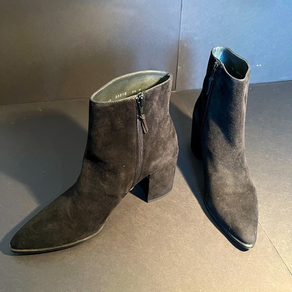 Stuart Weitzman Black Suede Boot - Picture 2 of 12